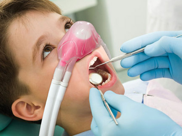 Sedazione cosciente per bambini: il dentista non fa più paura
